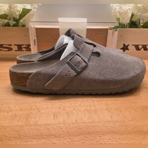 Birkenstock Boston Soft Footbed Stone Coin Gray Suede Clogs Size EU 44